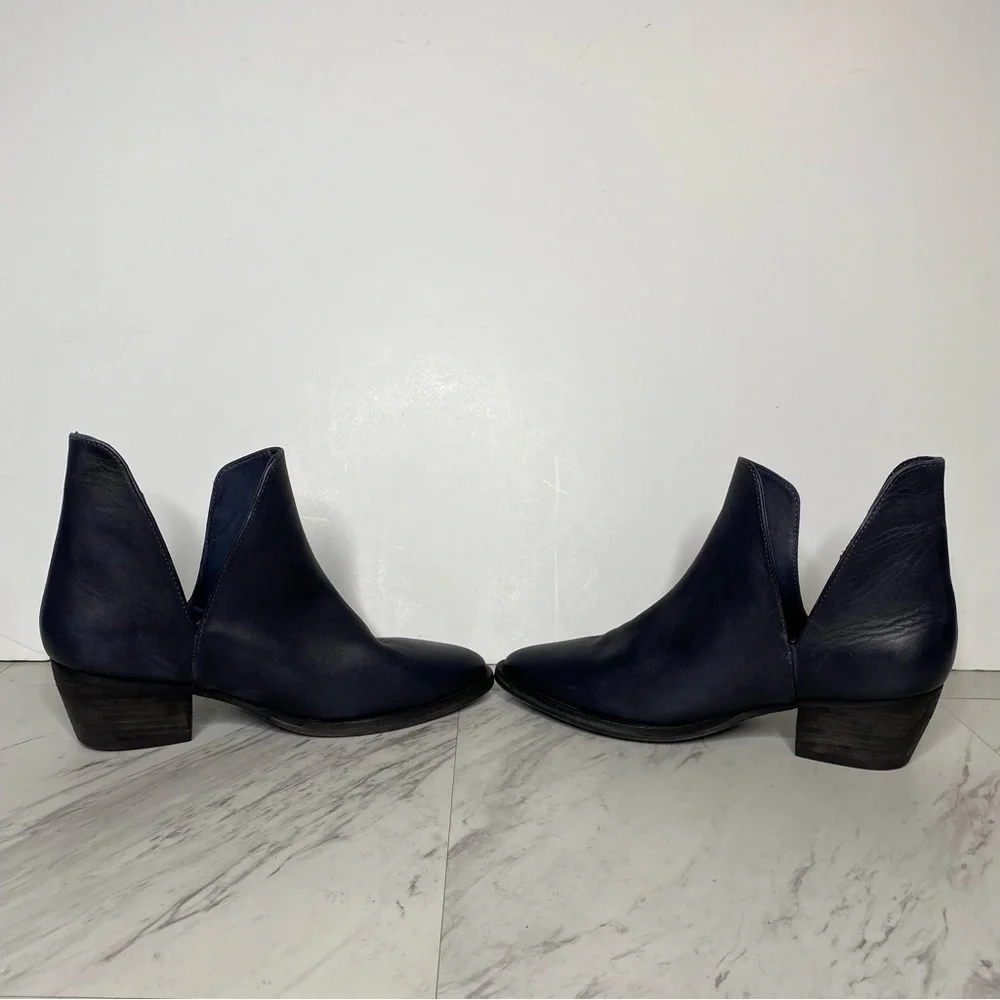 Free People Charm Double V Bootie 36 1/2 - Picture 5 of 13